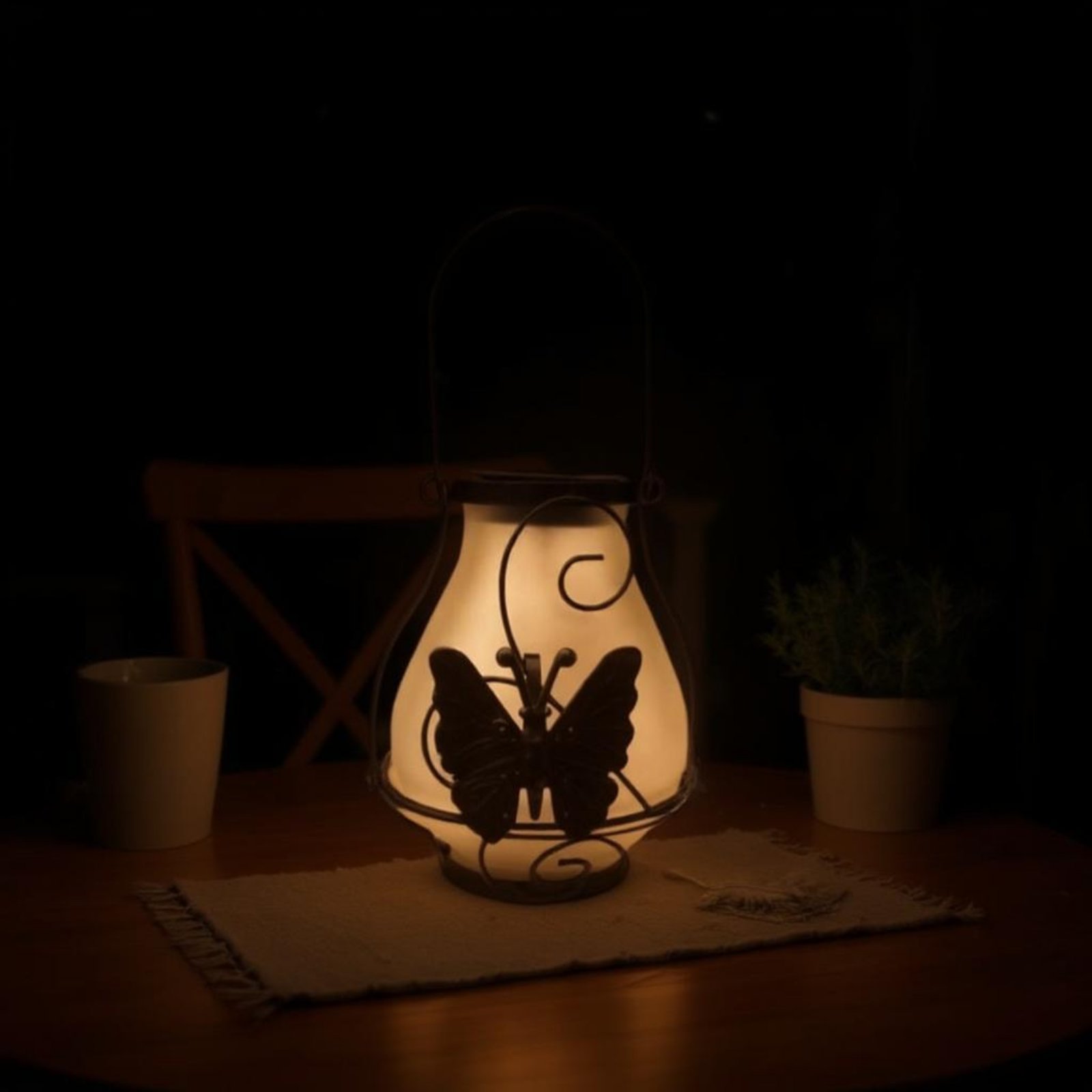 Solar Butterfly Lantern Waterp - Outdoor Powerwall recension och pris